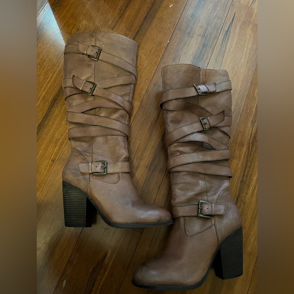 Steve Madden boots as 10
